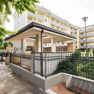 Hq Milano - Smart 2*, Cinisello Balsamo Italië